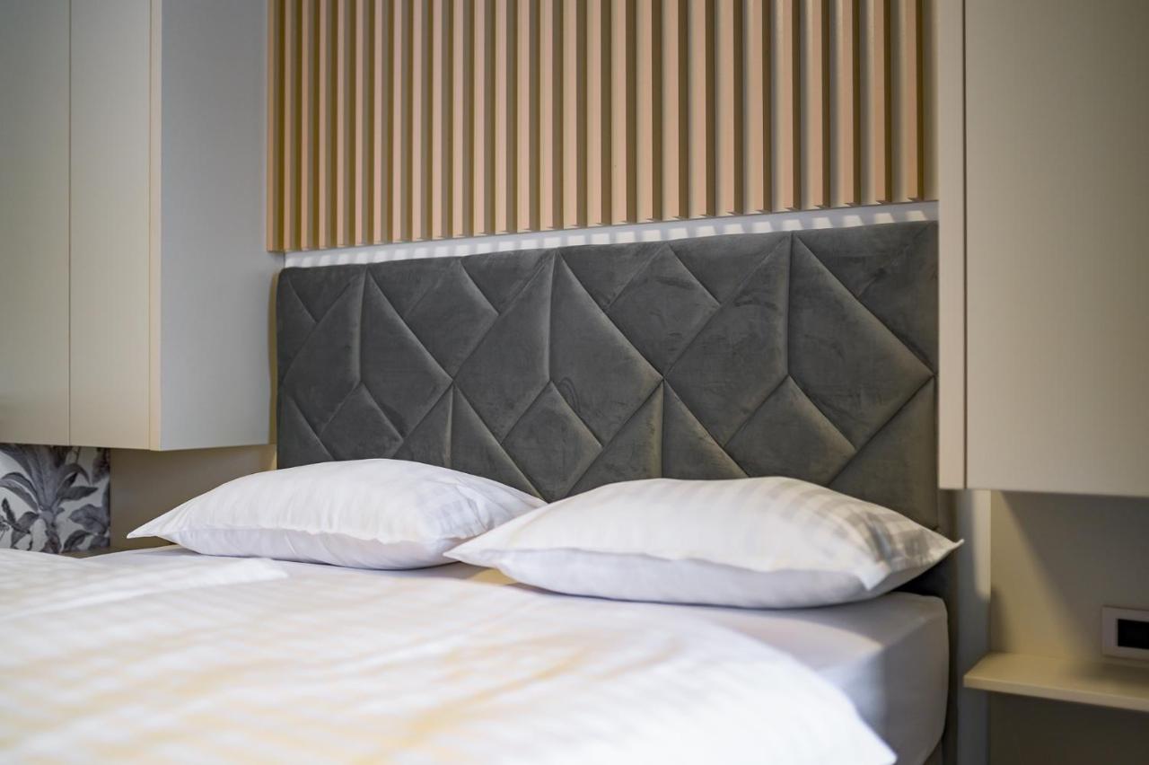 Apartman Epilux Tuzla Eksteriør bilde