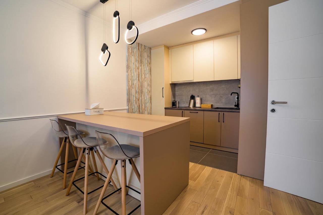 Apartman Epilux Tuzla Eksteriør bilde