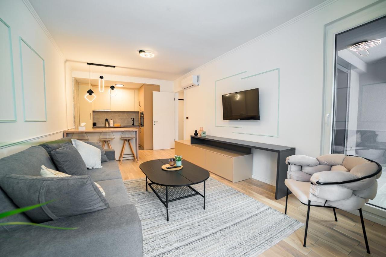 Apartman Epilux Tuzla Eksteriør bilde
